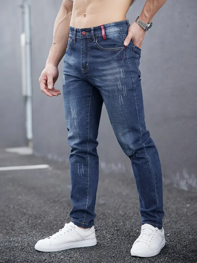 Savage Cut avsmalnande jeans