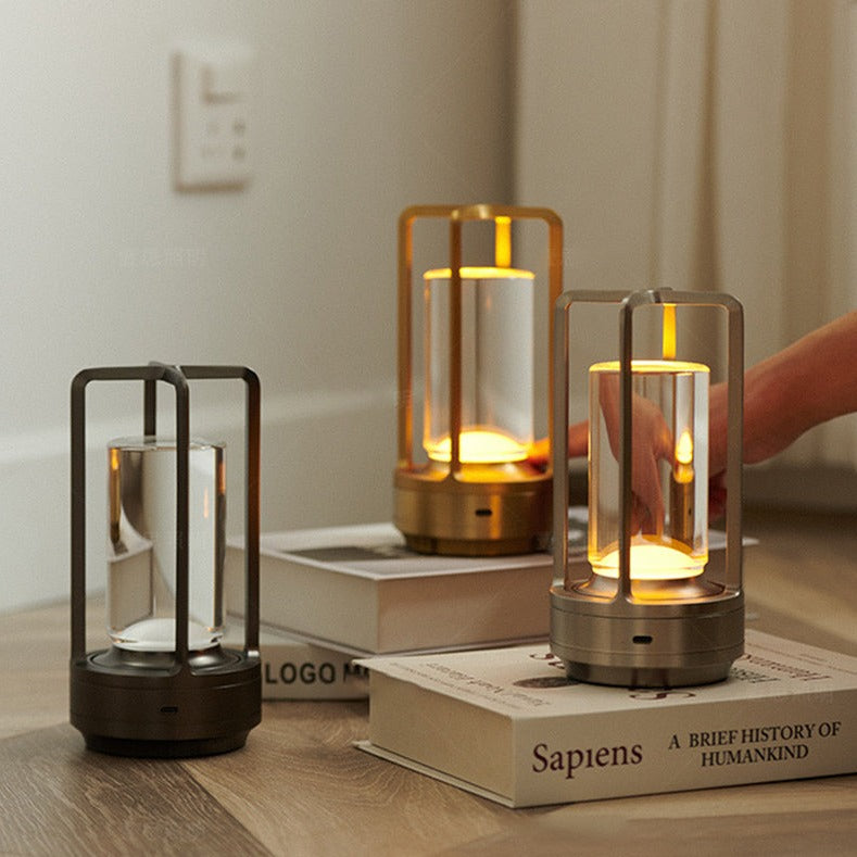 Arkyn - Uppladdningsbar bordslampa för Norden