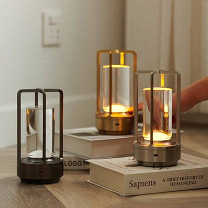 Arkyn - Uppladdningsbar bordslampa för Norden