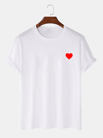 T-shirt med rött hjärtmönster