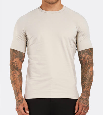 DEN PERFEKTA T-SHIRTEN