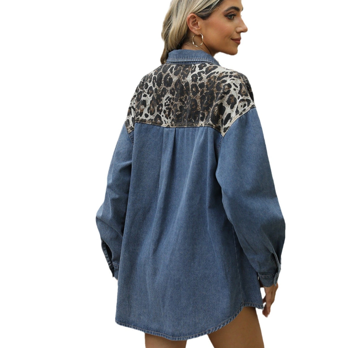 Lösa jeanstoppar med leopardmönster och färgblock för dam
