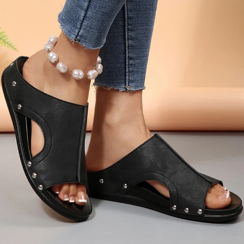 Serene sandal