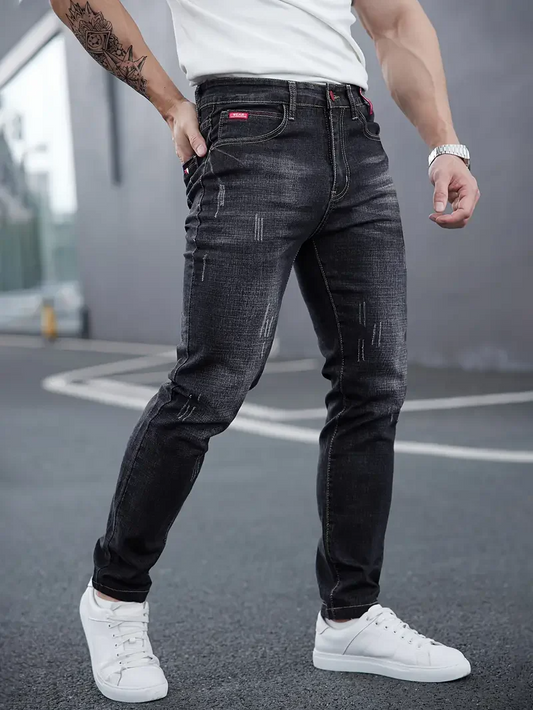 Savage Cut avsmalnande jeans
