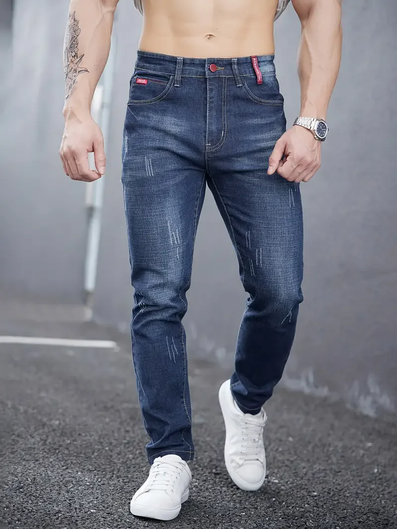 Savage Cut avsmalnande jeans