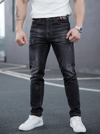 Savage Cut avsmalnande jeans