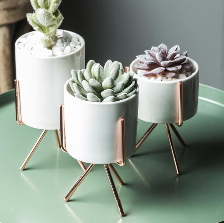 Ida - Blomkrukor i keramik med modernt ställ
